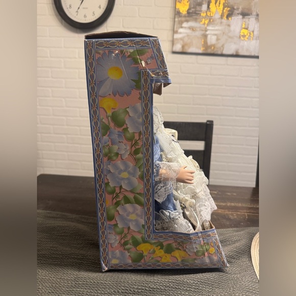 Porcelain Doll - Blue and White - Picture 4 of 7